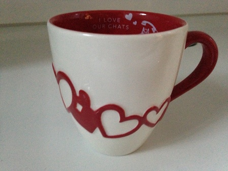 Starbucks City Mug 2013 Valentines Day White with red hearts mug 14oz