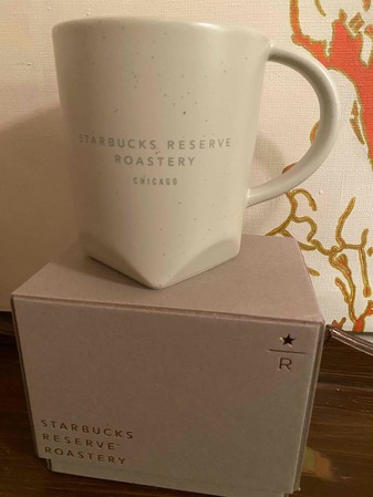 Starbucks City Mug 2019 Chicago Reserve Roastery Limited Edition 16oz. White w/Speckles Color